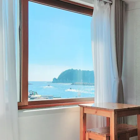 Seogwiporto Villa Exterior photo