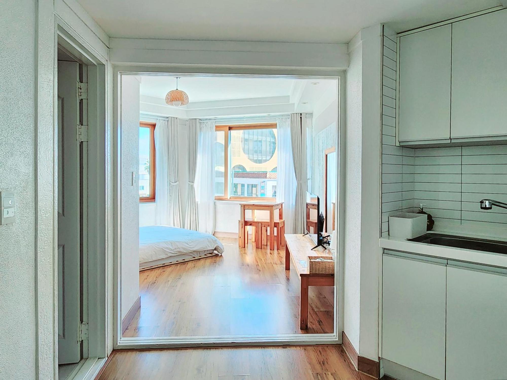 Seogwiporto Holiday home *
